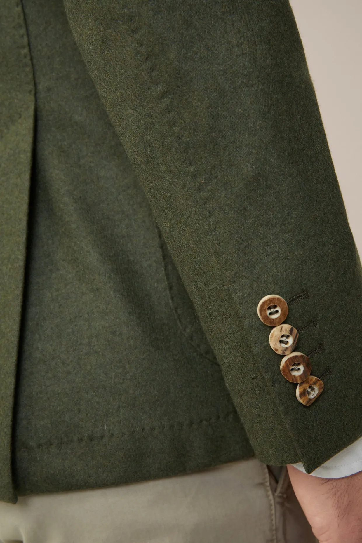 Cashmere-Trachten-Janker Sendling In Oliv Meliert