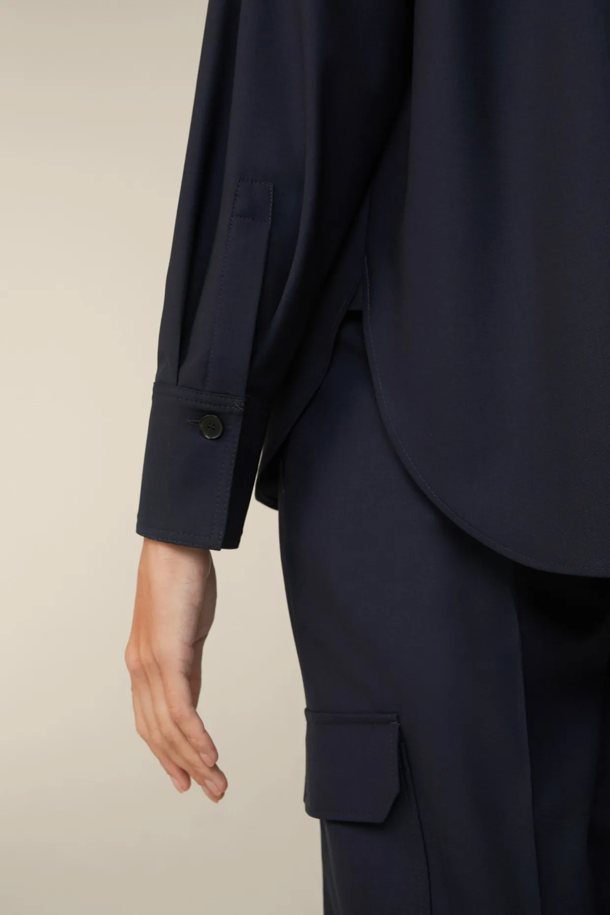 Schurwollstretch-Hemdbluse In